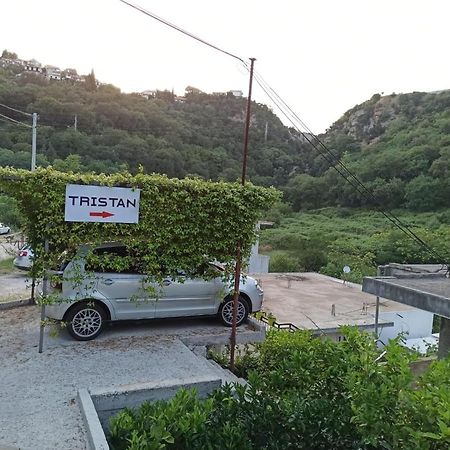 Apartman Tristan 헤르섹 외부 사진