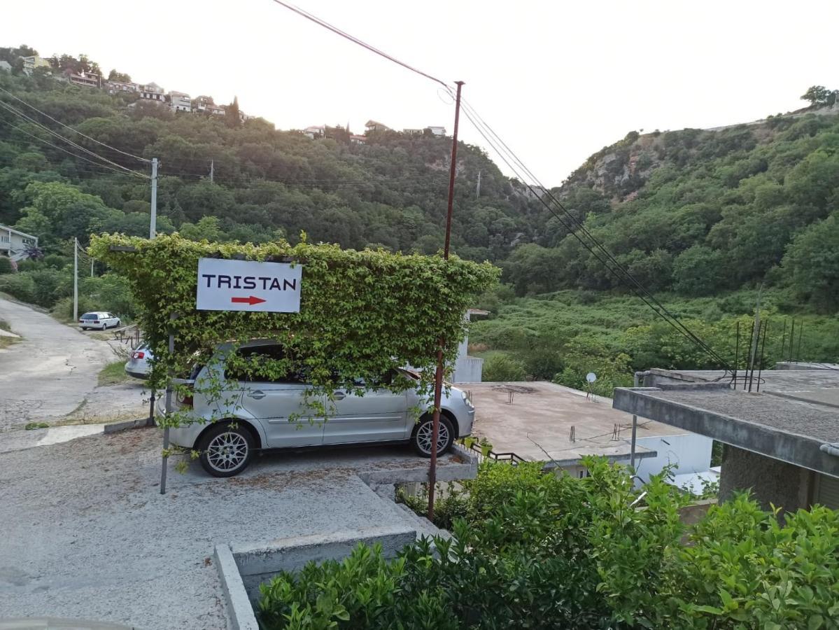 Apartman Tristan 헤르섹 외부 사진